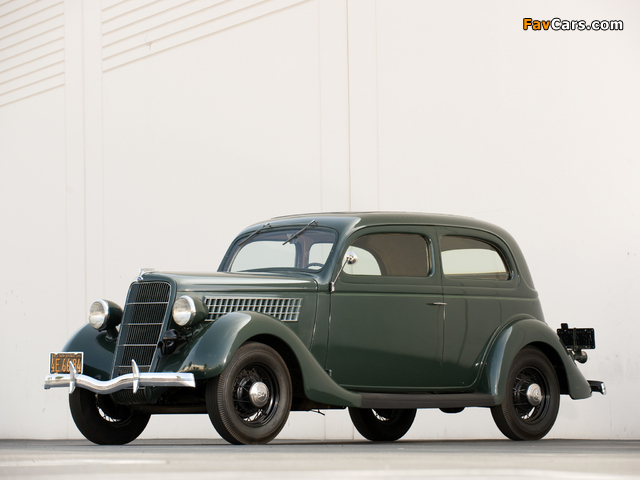 Ford V8 Standard Tudor Sedan (48-700) 1935 wallpapers (640 x 480)