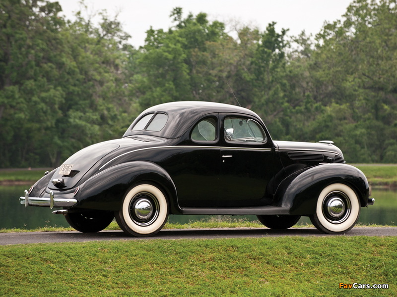 Ford V8 Deluxe 5-window Coupe (81A-770V) 1938 wallpapers (800 x 600)