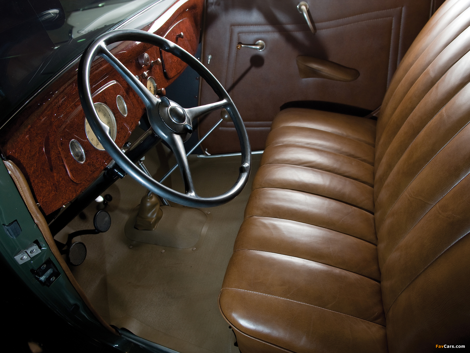 Images of Ford V8 Deluxe Cabriolet (40-760) 1934 (1600 x 1200)