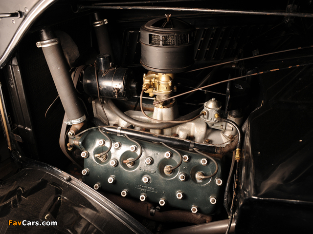 Images of Ford V8 Deluxe Station Wagon (48-790) 1935 (640 x 480)