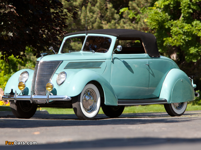 Images of Ford V8 Deluxe Convertible (78-760) 1937 (640 x 480)