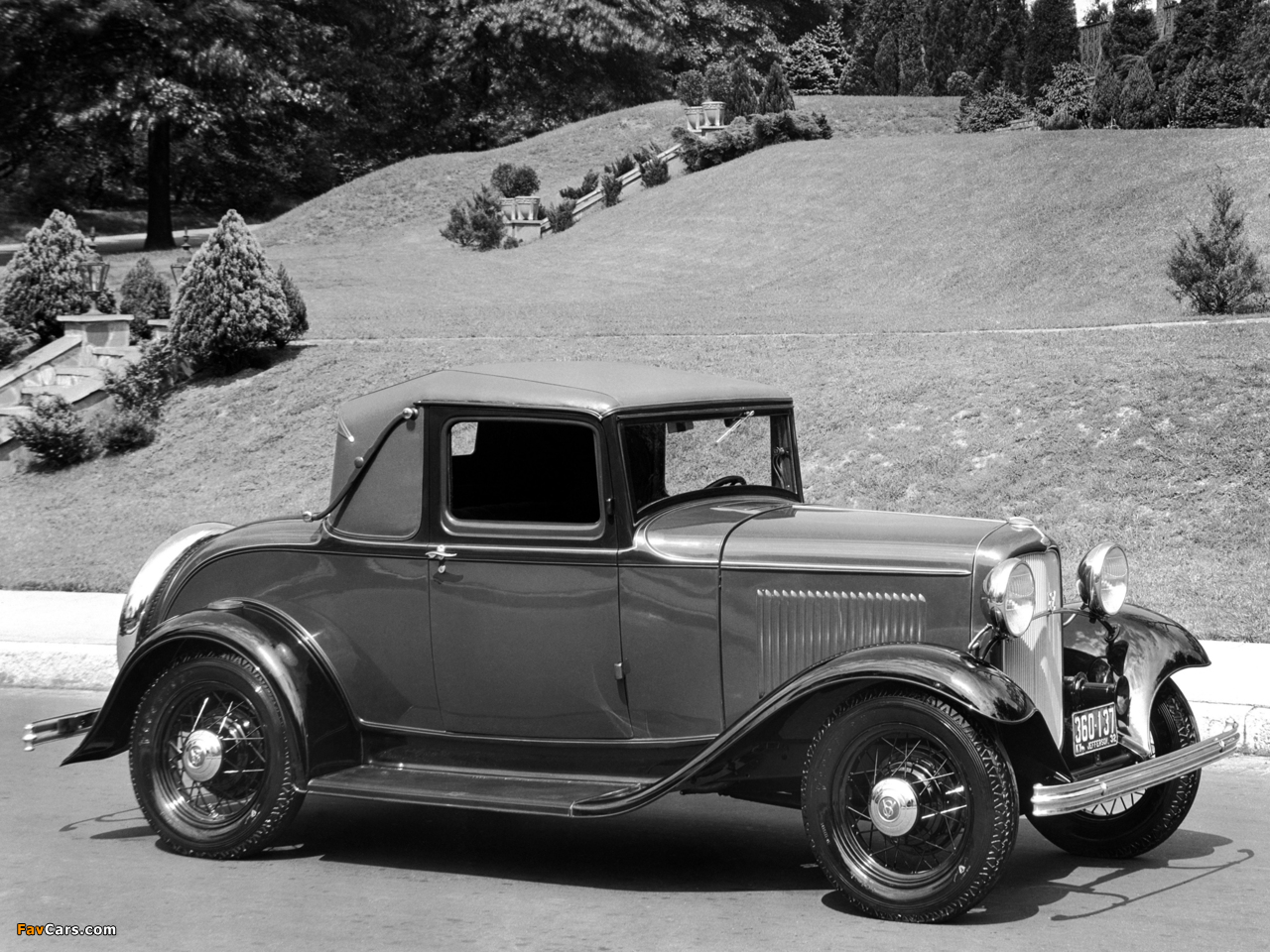 Photos of Ford V8 Convertible Coupe (18) 1932 (1280 x 960)