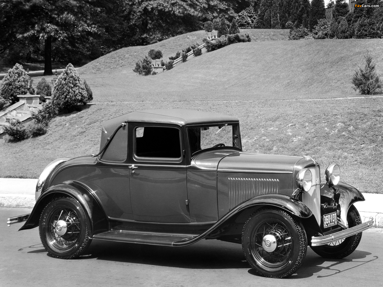 Photos of Ford V8 Convertible Coupe (18) 1932 (1600 x 1200)