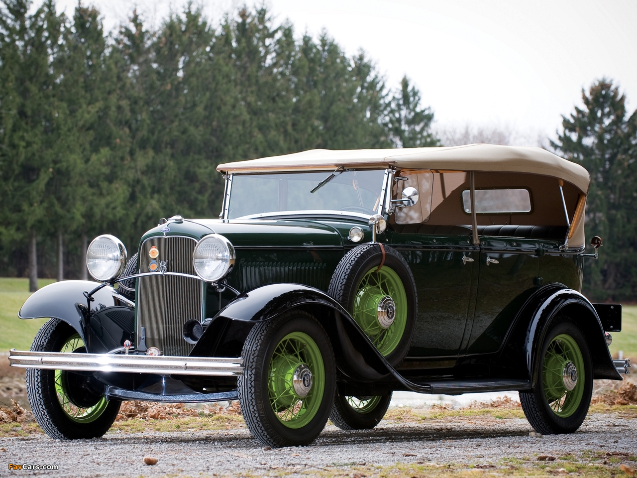 Photos of Ford V8 Phaeton (18-35) 1932 (1280 x 960)