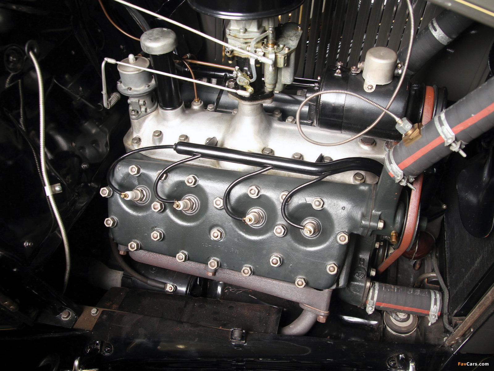 Pictures of Ford V8 Roadster (18-40) 1932 (1600 x 1200)