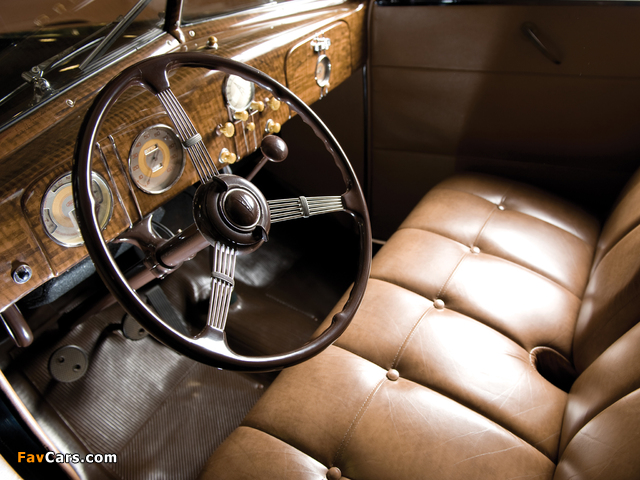 Pictures of Ford V8 Deluxe Convertible (78-760) 1937 (640 x 480)
