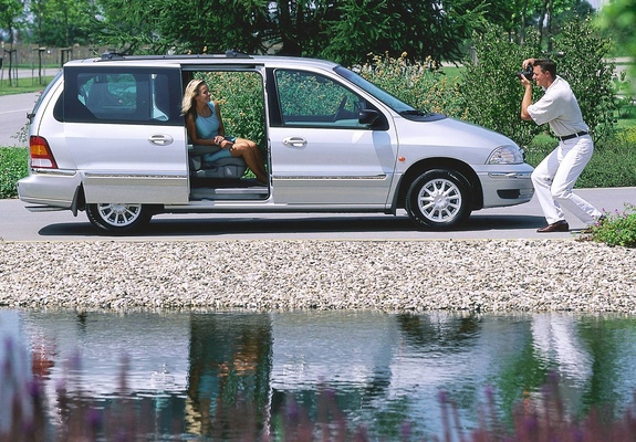 Ford Windstar EU-spec 2001–03 images