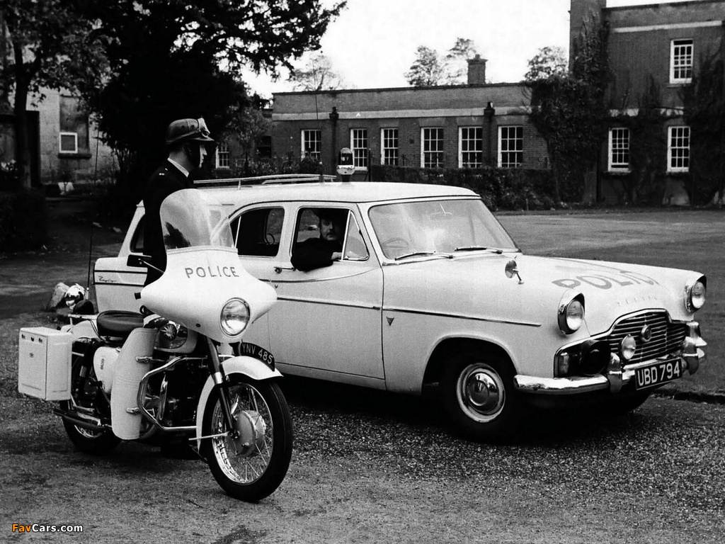 Ford Zephyr Estate Wagon Police (II) 1956–62 photos (1024 x 768)