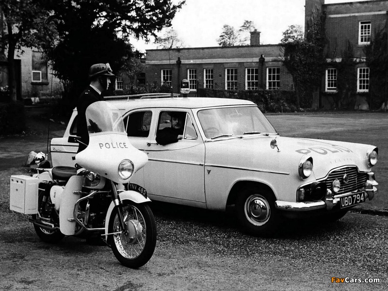 Ford Zephyr Estate Wagon Police (II) 1956–62 photos (800 x 600)