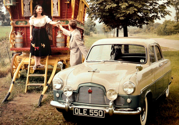 Pictures of Ford Zephyr Zodiac Saloon 1953–56