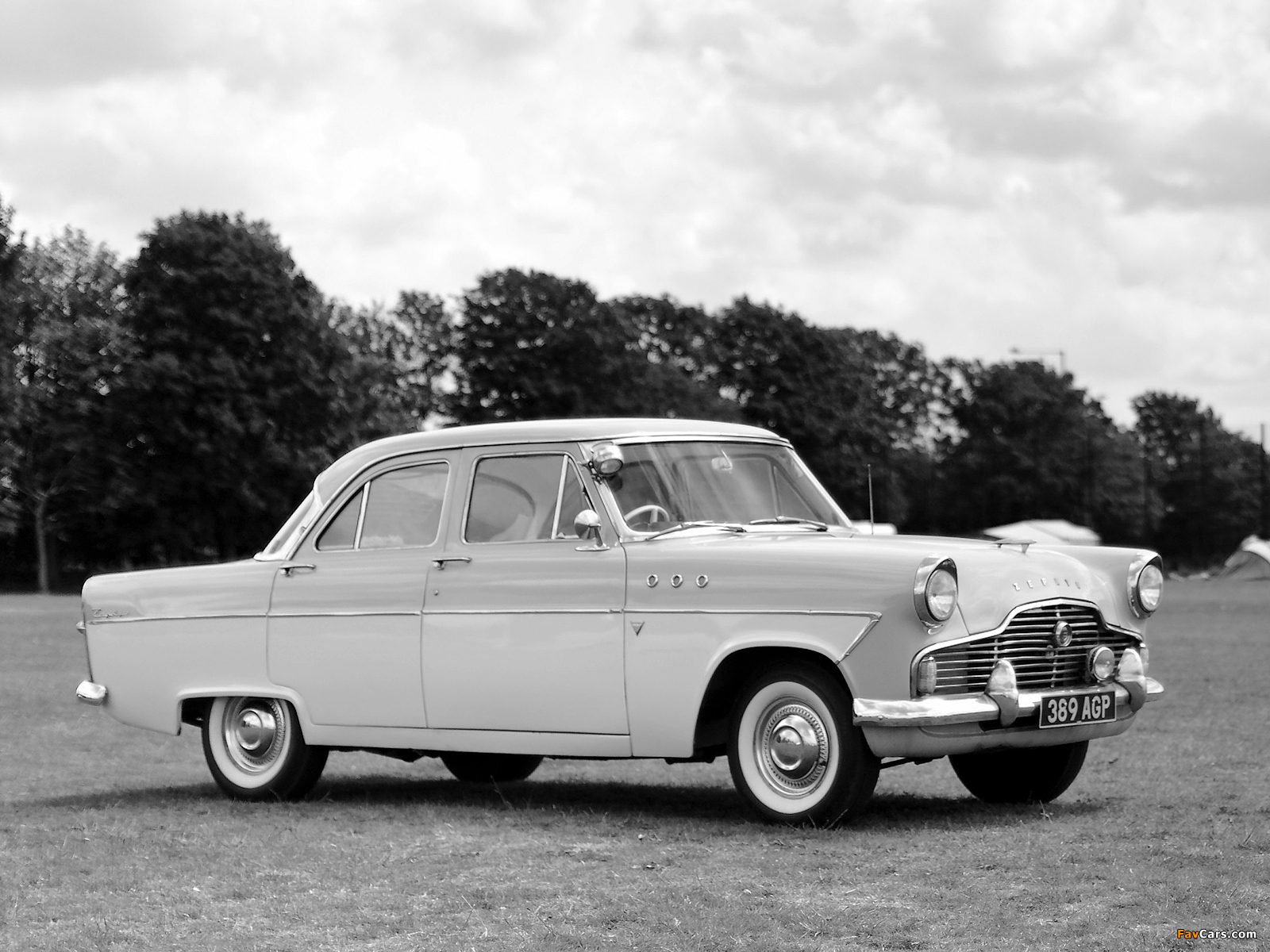 Pictures of Ford Zephyr Saloon (206E) 1956–62 (1600 x 1200)