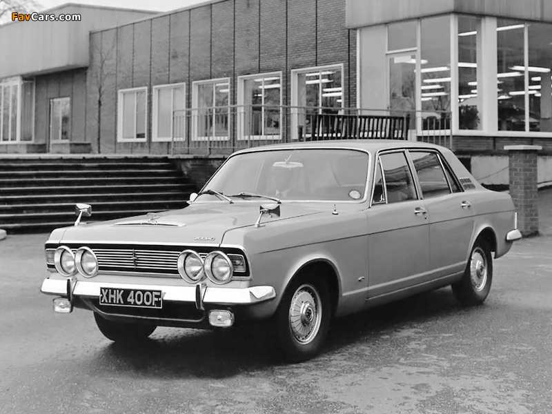 Photos of Ford Zodiac Executive Saloon (3012E) 1966–72 (800 x 600)