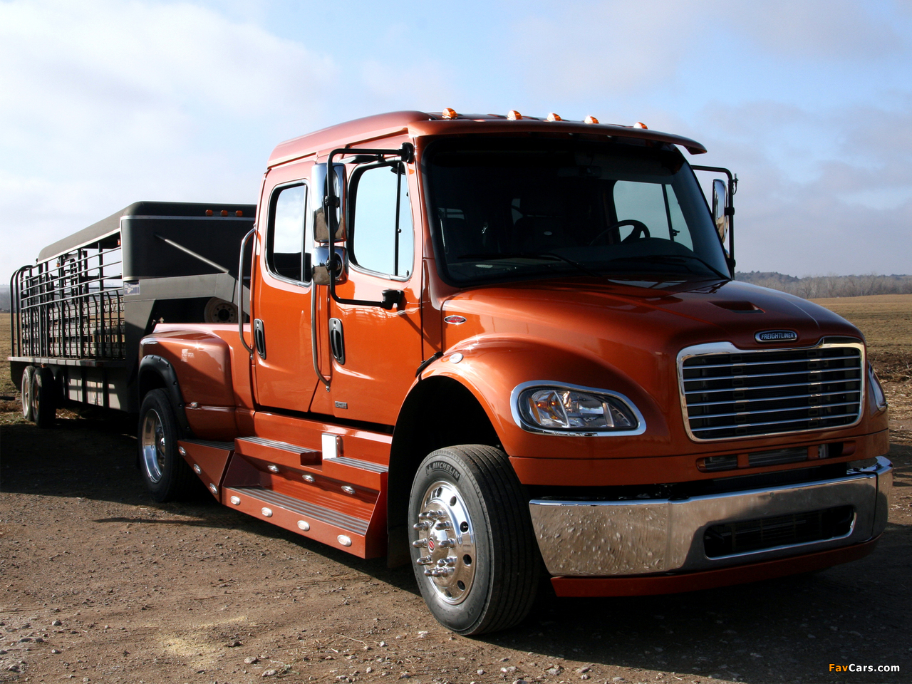 Freightliner Business Class M2 106 Crew Cab 2002 images (1280 x 960)