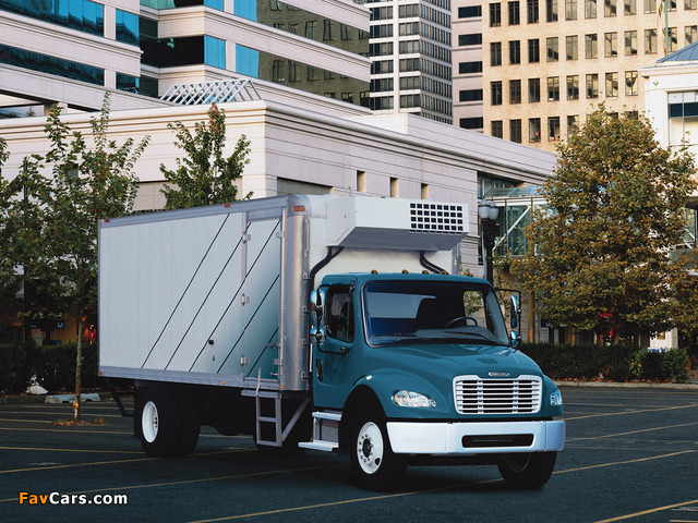 Freightliner Business Class M2 106 2002 images (640 x 480)