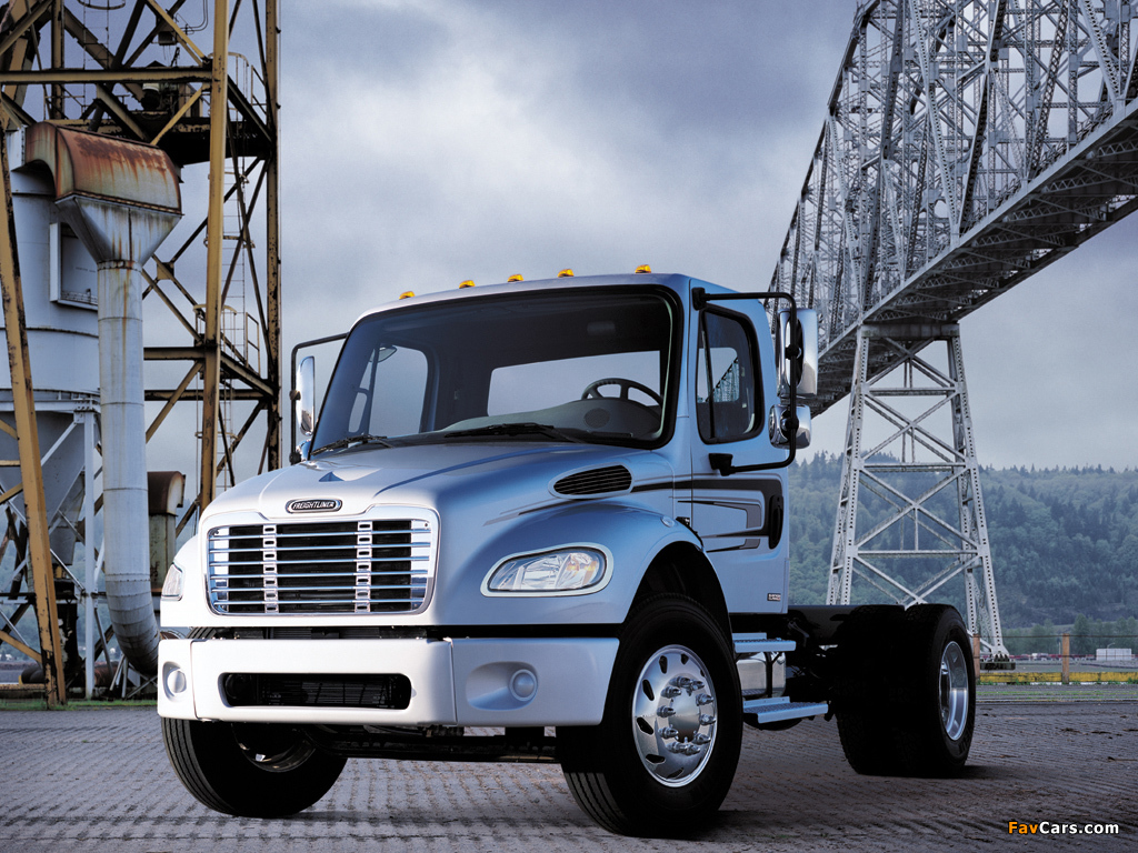 Freightliner Business Class M2 106 2002 wallpapers (1024 x 768)