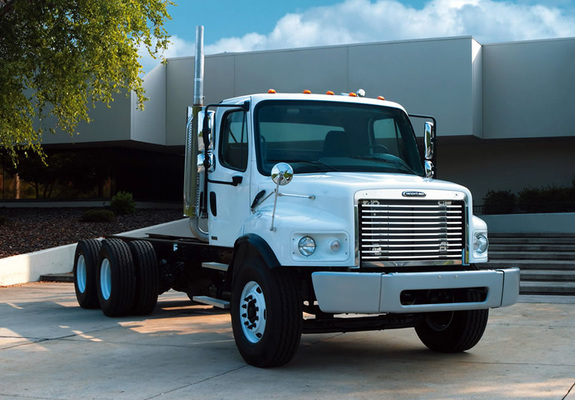Photos of Freightliner Business Class M2 106V 6x4 2004