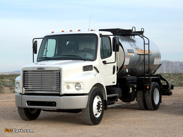 Photos of Freightliner Business Class M2 106V Tanker 2004 (640 x 480)