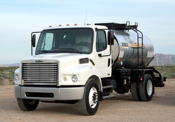 Photos of Freightliner Business Class M2 106V Tanker 2004