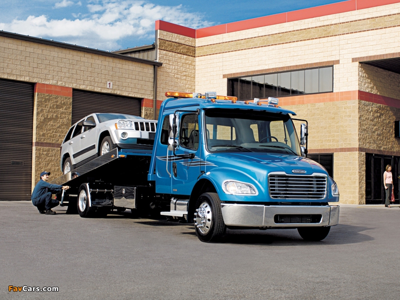 Pictures of Freightliner Business Class M2 106 Extended Cab Tow Truck 2002 (800 x 600)