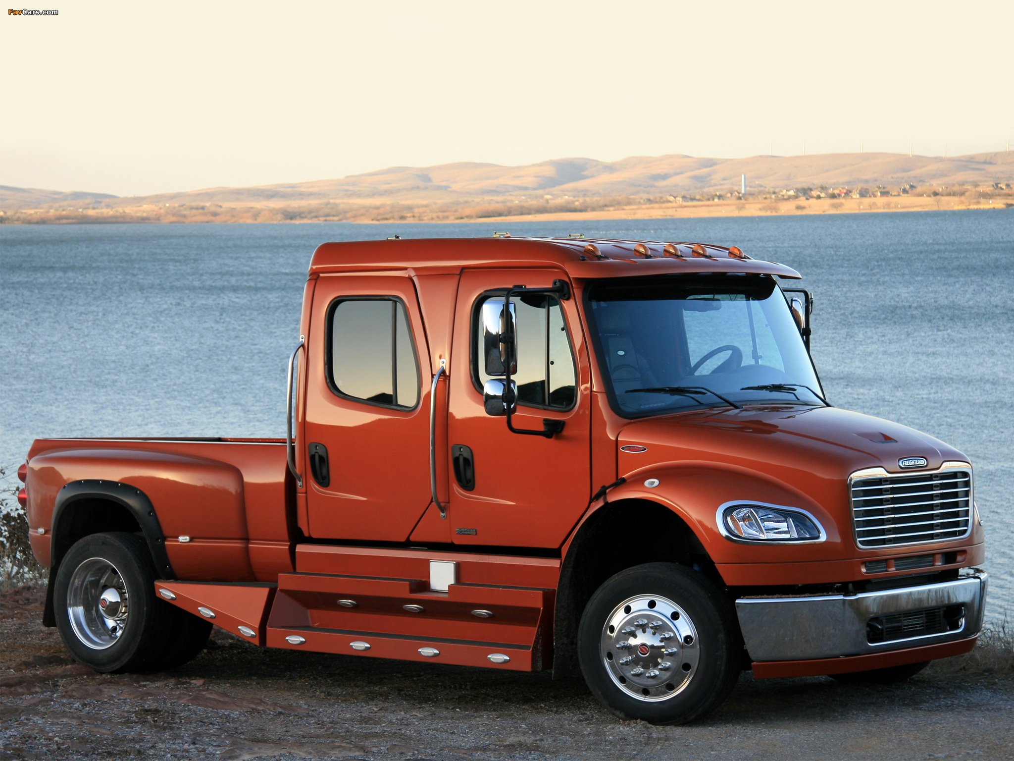 Pictures of Freightliner Business Class M2 106 Crew Cab 2002 (2048 x 1536)