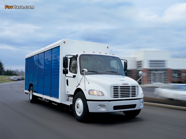 Freightliner Business Class M2 106 2002 wallpapers (640 x 480)