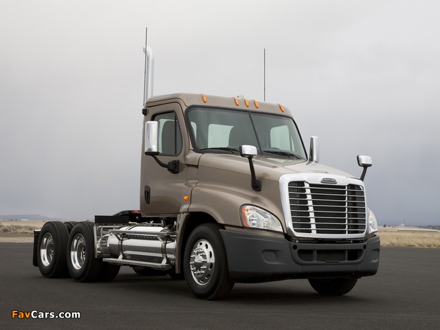Images of Freightliner Cascadia Day Cab 2007 (640 x 480)