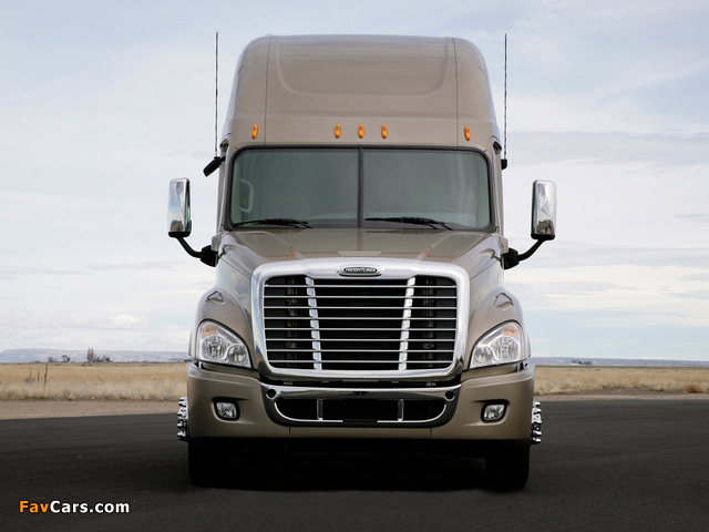 Images of Freightliner Cascadia Raised Roof 2007 (640 x 480)