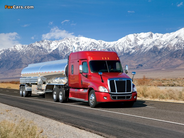 Freightliner Cascadia XT 2007 wallpapers (640 x 480)