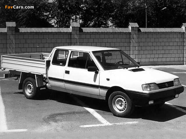 Pictures of FSO Polonez Truck Double Cab 1992–97 (640 x 480)