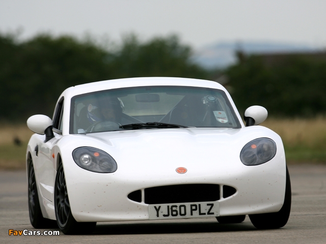Ginetta G40R 2011 wallpapers (640 x 480)