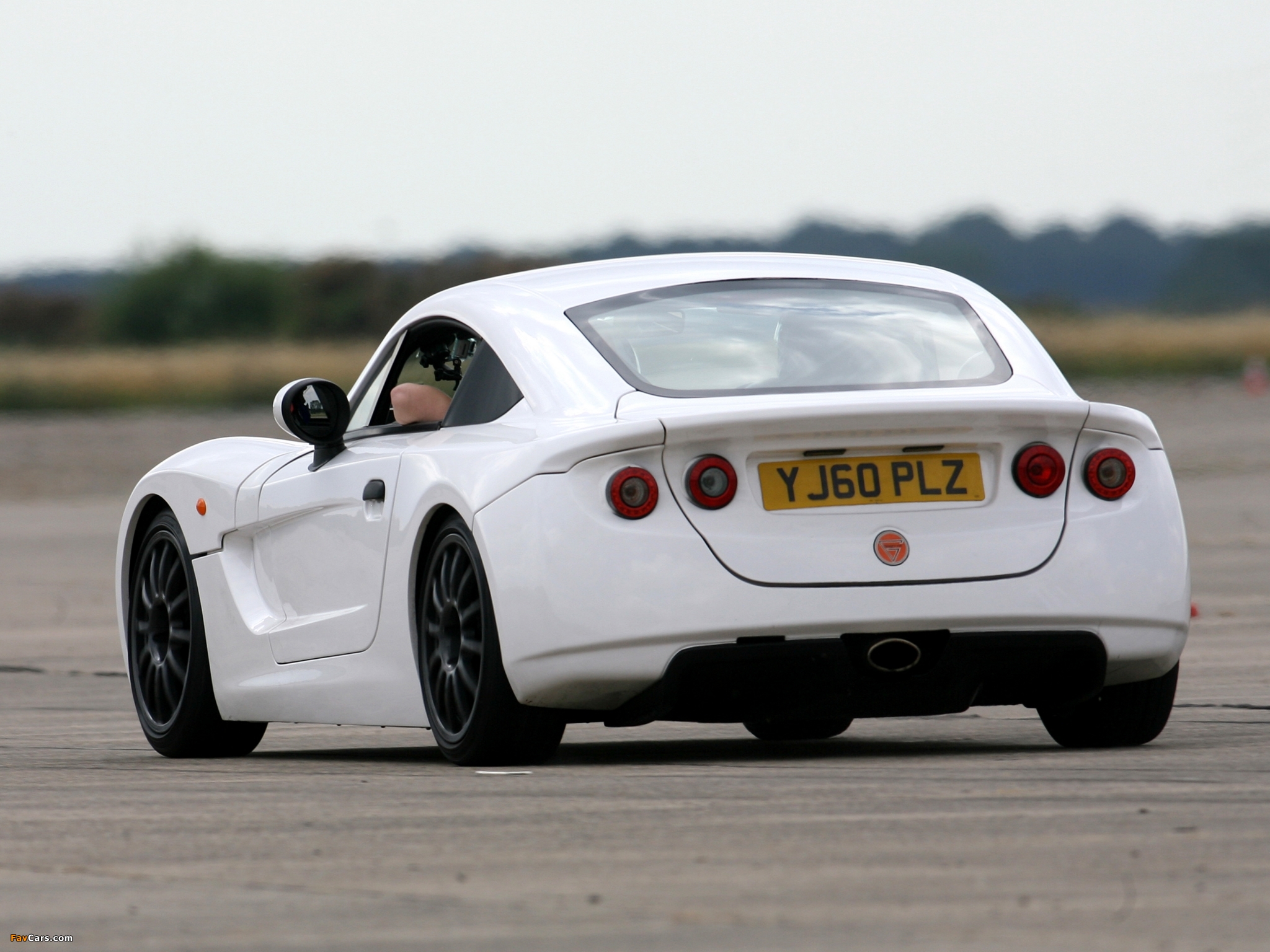 Ginetta G40R 2011 wallpapers (2048 x 1536)