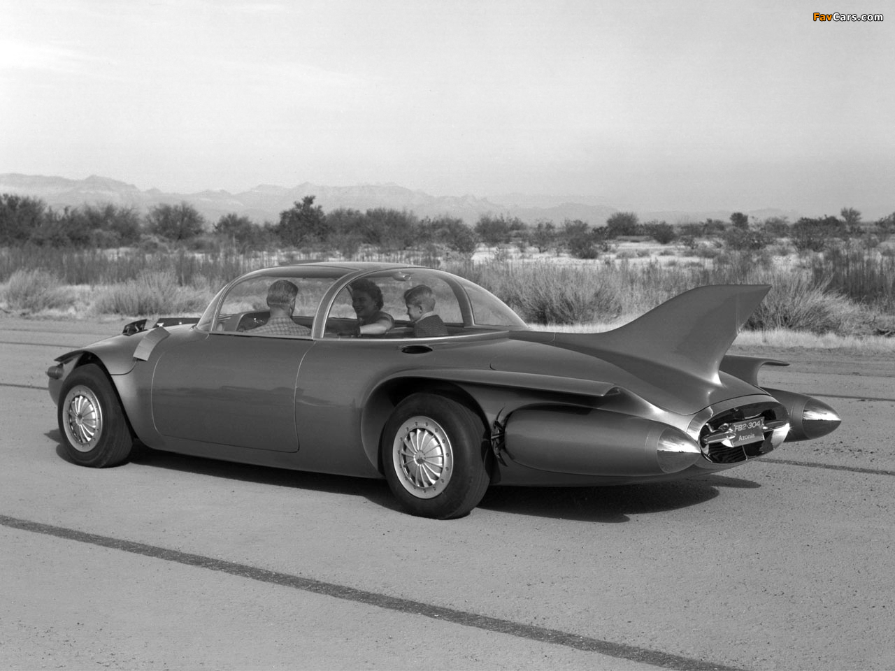 GM Firebird II Concept Car 1956 images (1280 x 960)