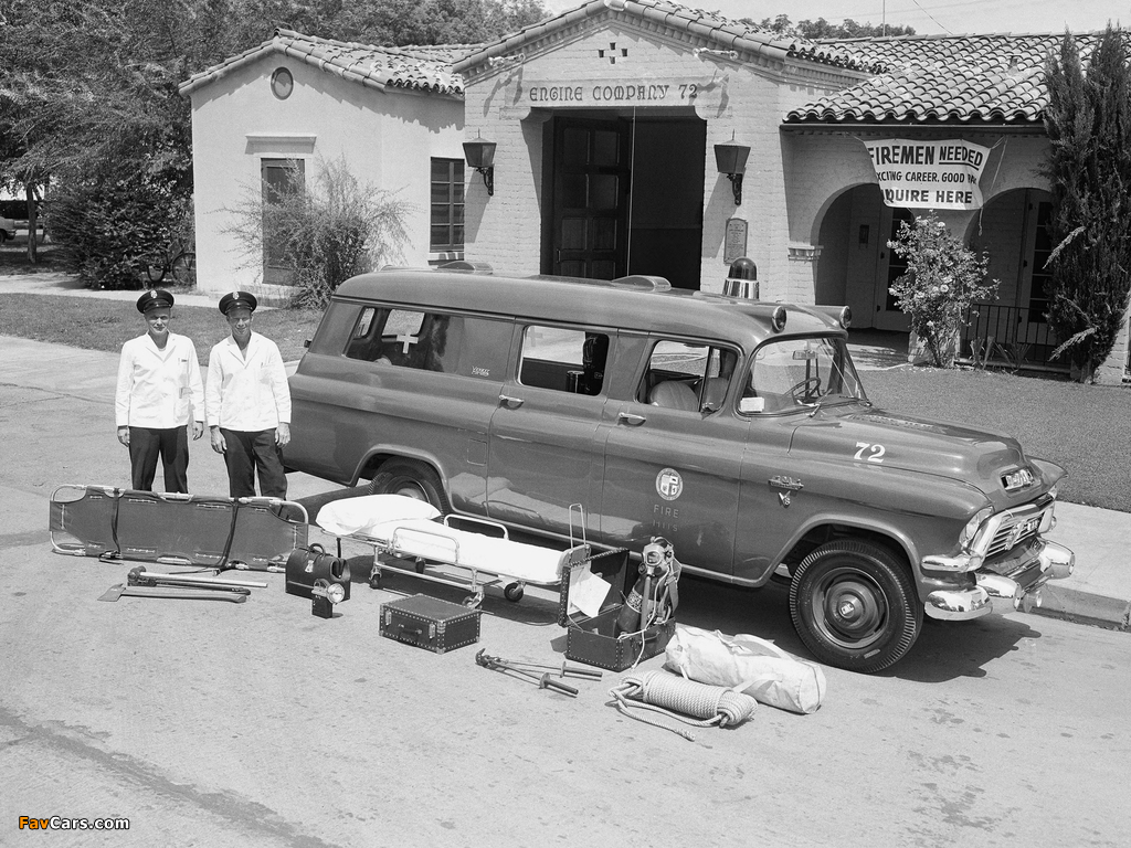 Photos of 1957 GMC T102-8 Ambulance by Yankee (1024 x 768)