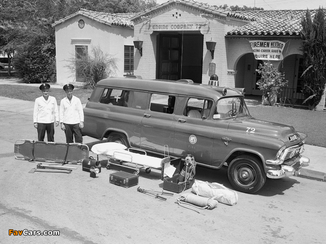 Photos of 1957 GMC T102-8 Ambulance by Yankee (640 x 480)