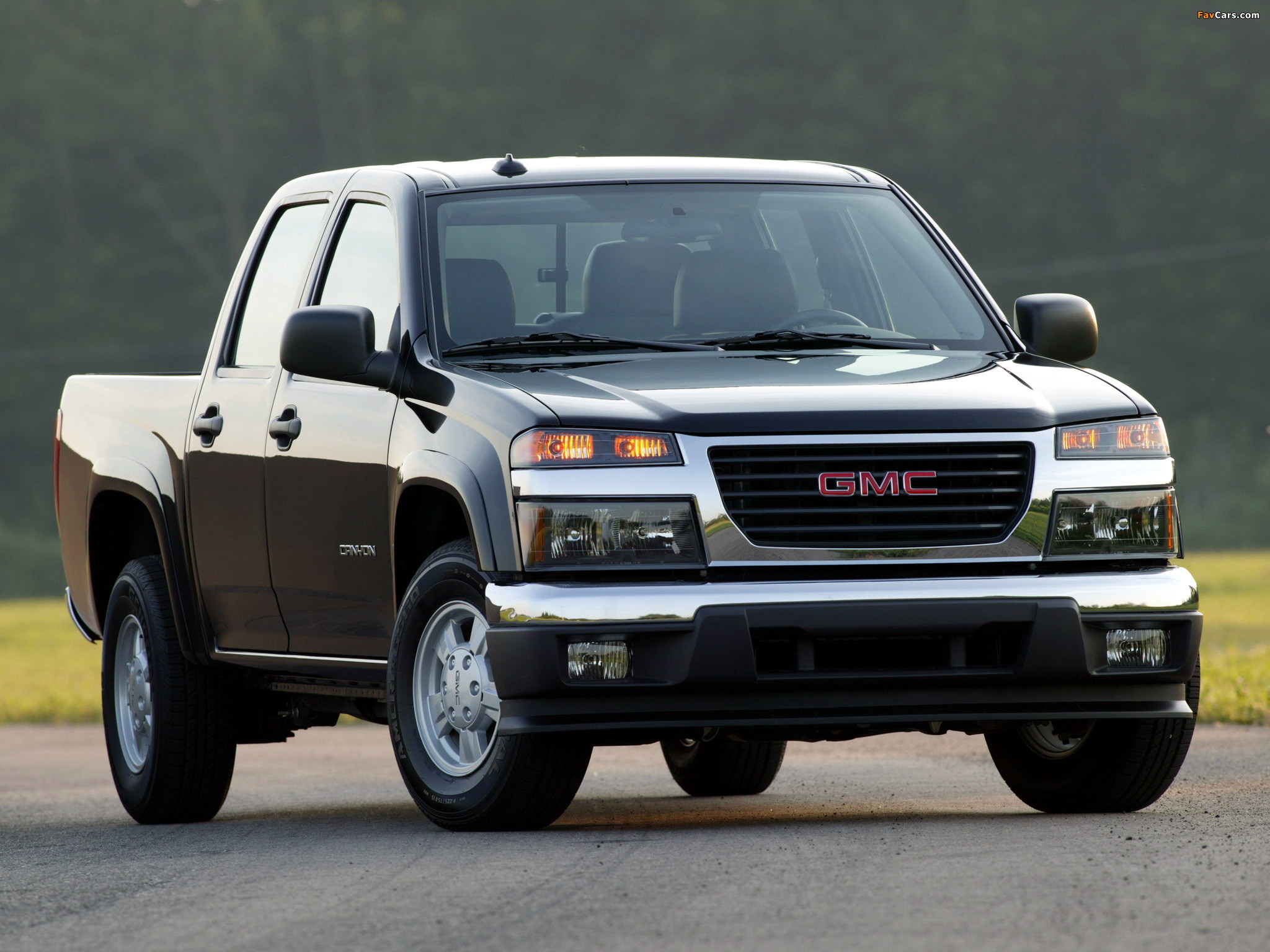 GMC Canyon Crew Cab 2004 wallpapers (2048 x 1536)