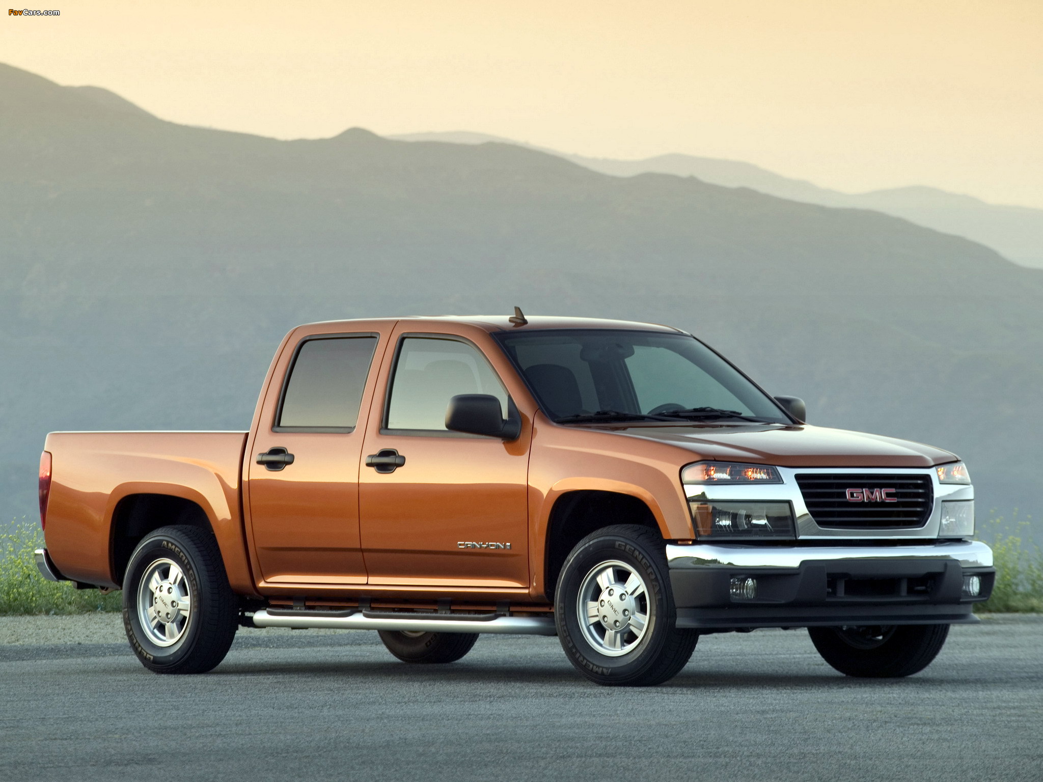 GMC Canyon Crew Cab 2003–12 wallpapers (2048 x 1536)