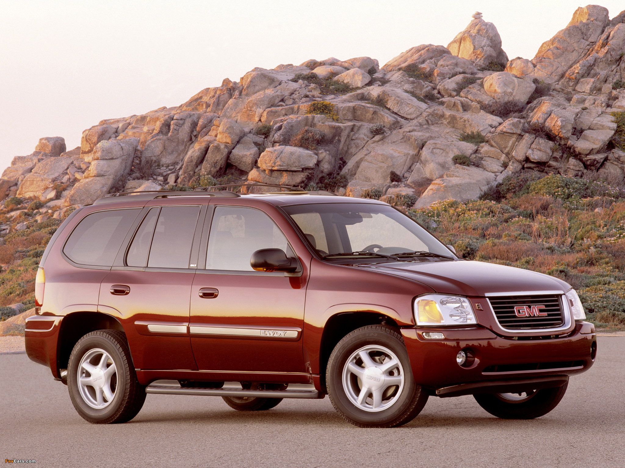 Images of GMC Envoy 2002–08 (2048 x 1536)