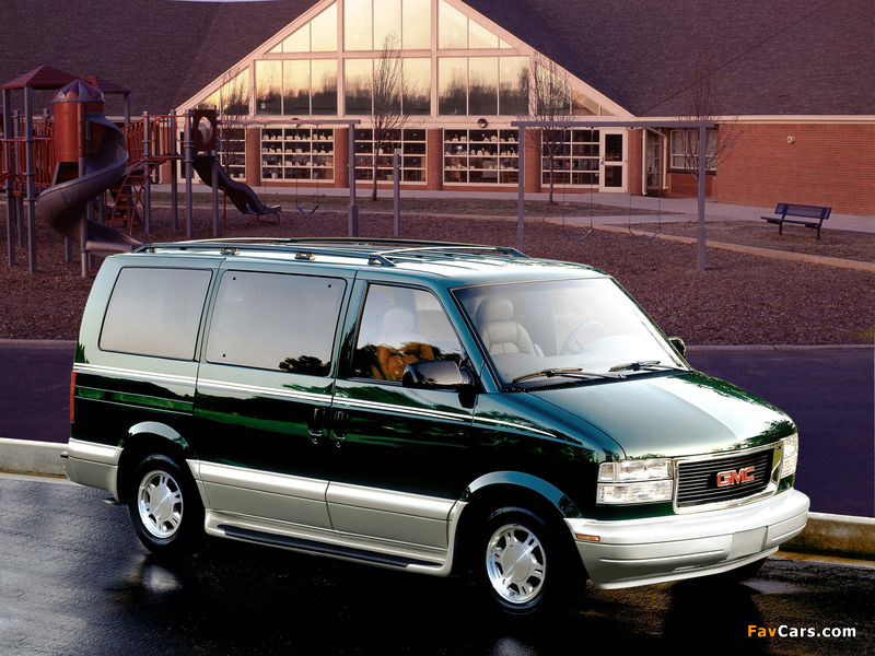 GMC Safari 1995–2005 pictures (800 x 600)