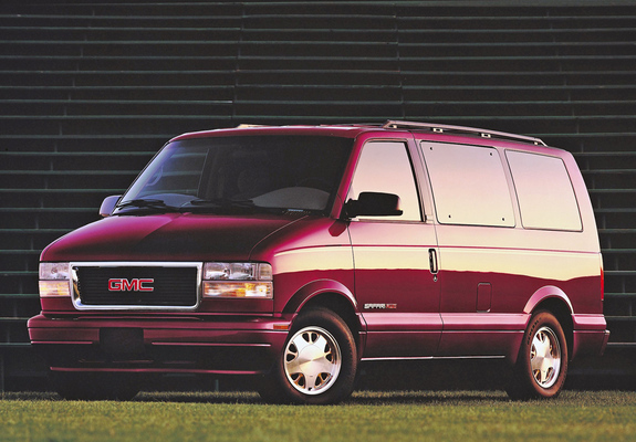 Photos of GMC Safari 1995–2005