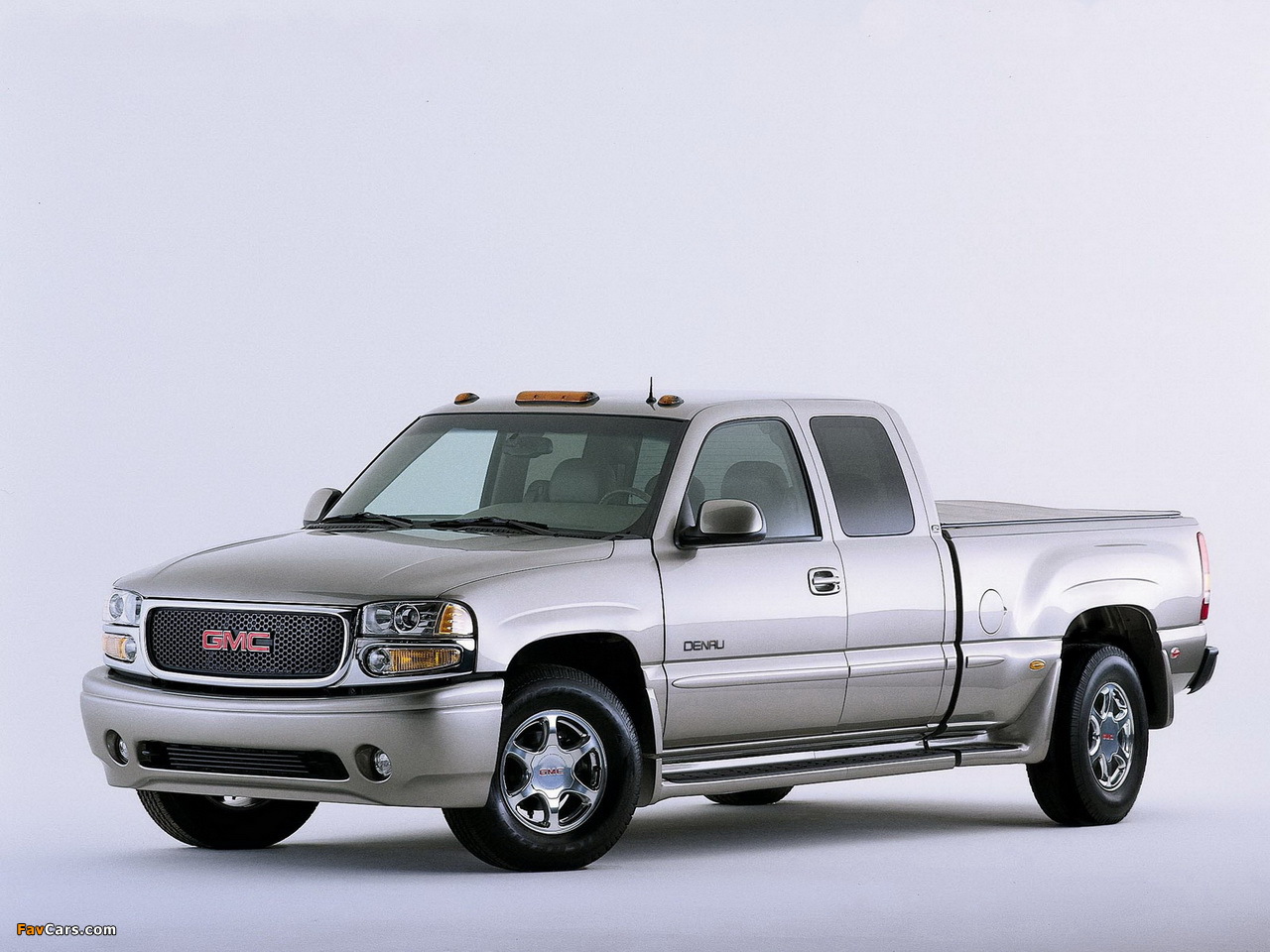 GMC Sierra Denali Extended Cab 2003–06 images (1280 x 960)
