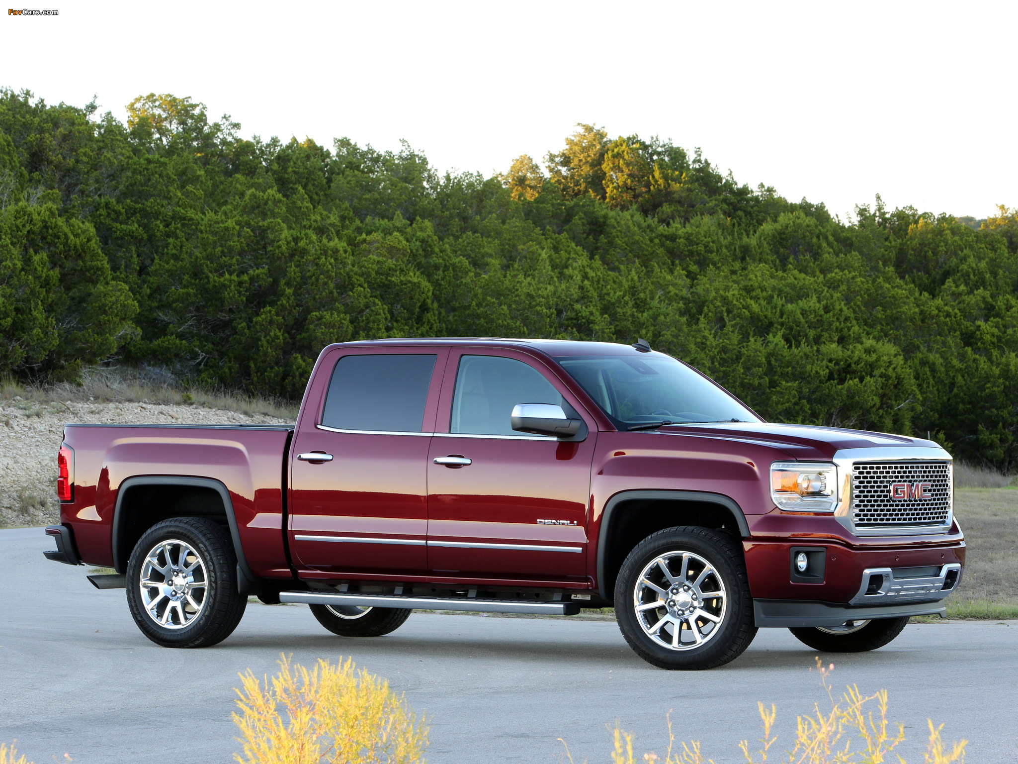 2014 GMC Sierra Denali 1500 Crew Cab 2013 pictures (2048 x 1536)