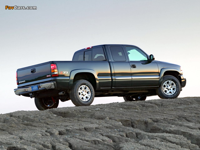 Images of GMC Sierra Extended Cab 2002–06 (640 x 480)