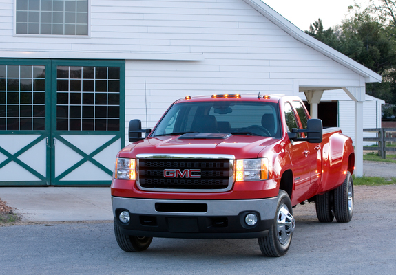 Pictures of GMC Sierra 3500 HD SLT Crew Cab 2010–13