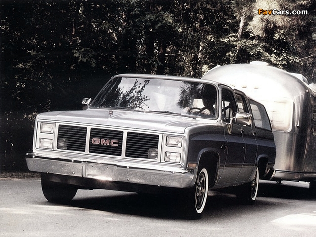 Images of GMC Suburban 1983 (640 x 480)