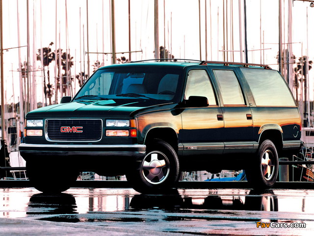 Images of GMC Suburban 1994–99 (640 x 480)