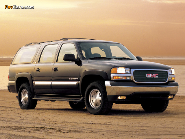 Images of GMC Suburban 2000–06 (640 x 480)