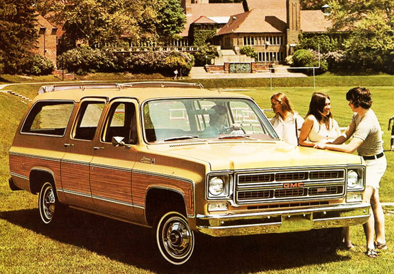 GMC Suburban 1975 wallpapers