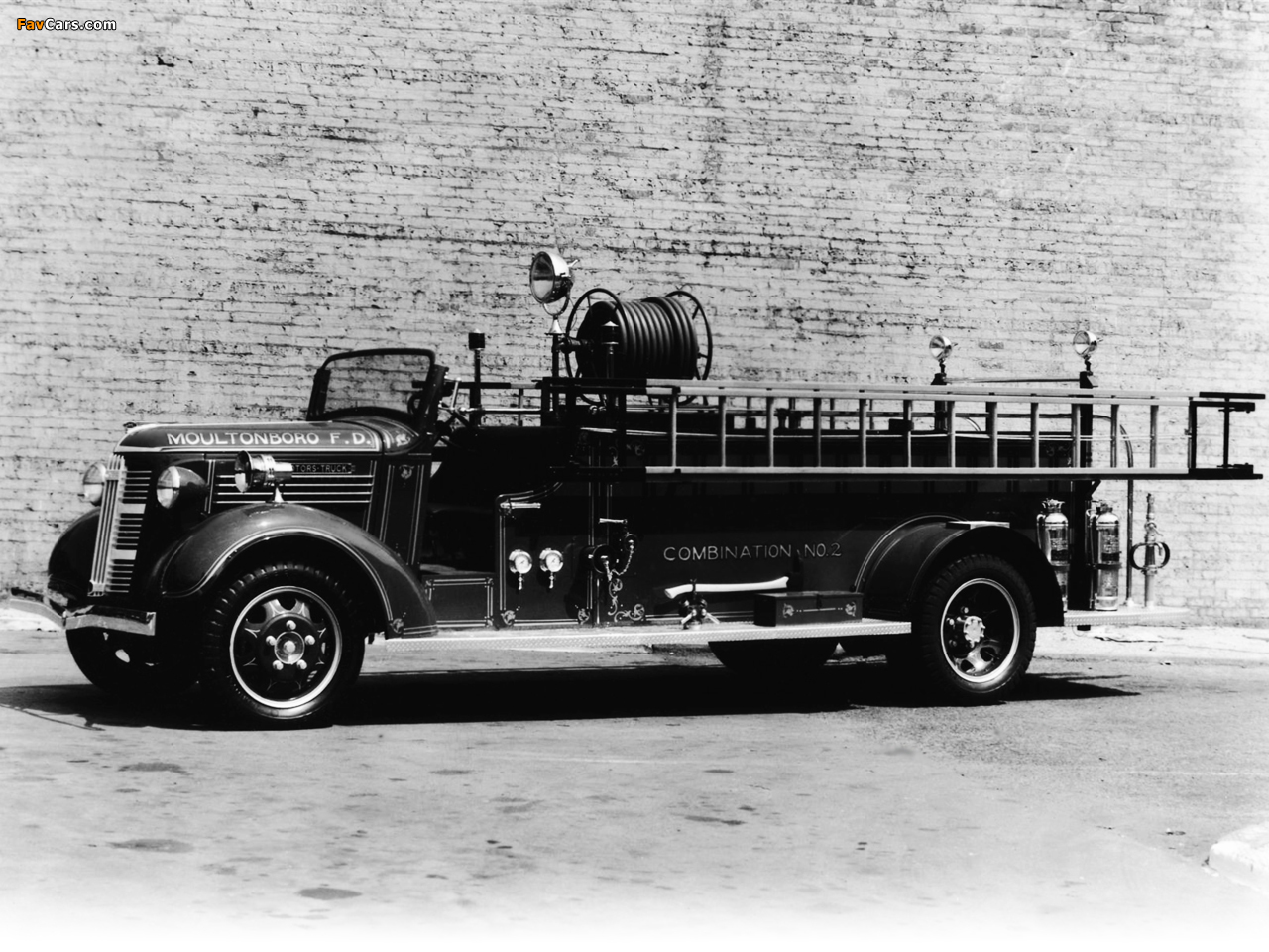 GMC T18 Firetruck 1937 wallpapers (1280 x 960)