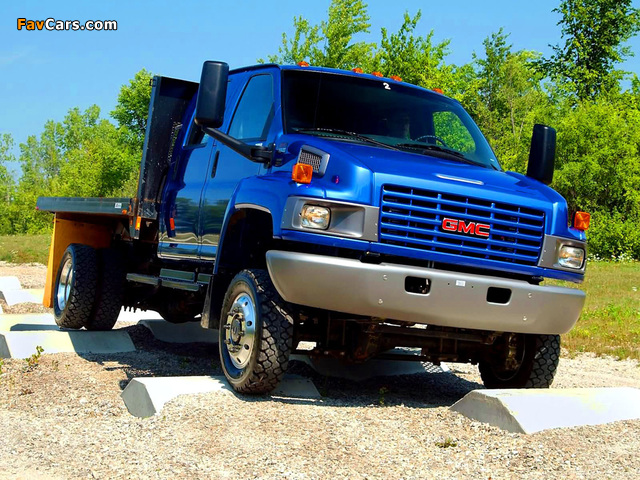 GMC TopKick C5500 Crew Cab 2004–09 photos (640 x 480)