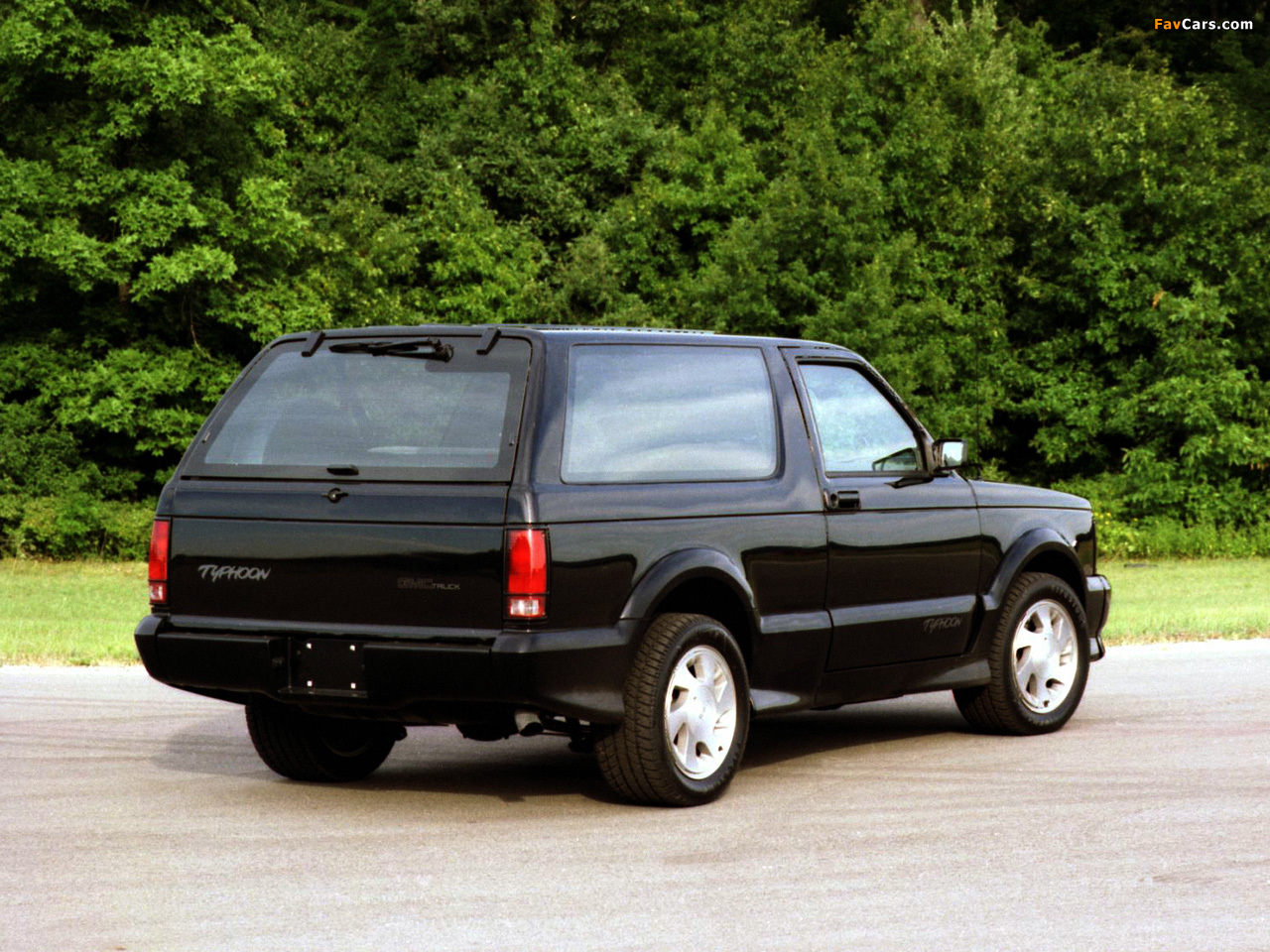 Pictures of GMC Typhoon 1992–93 (1280 x 960)